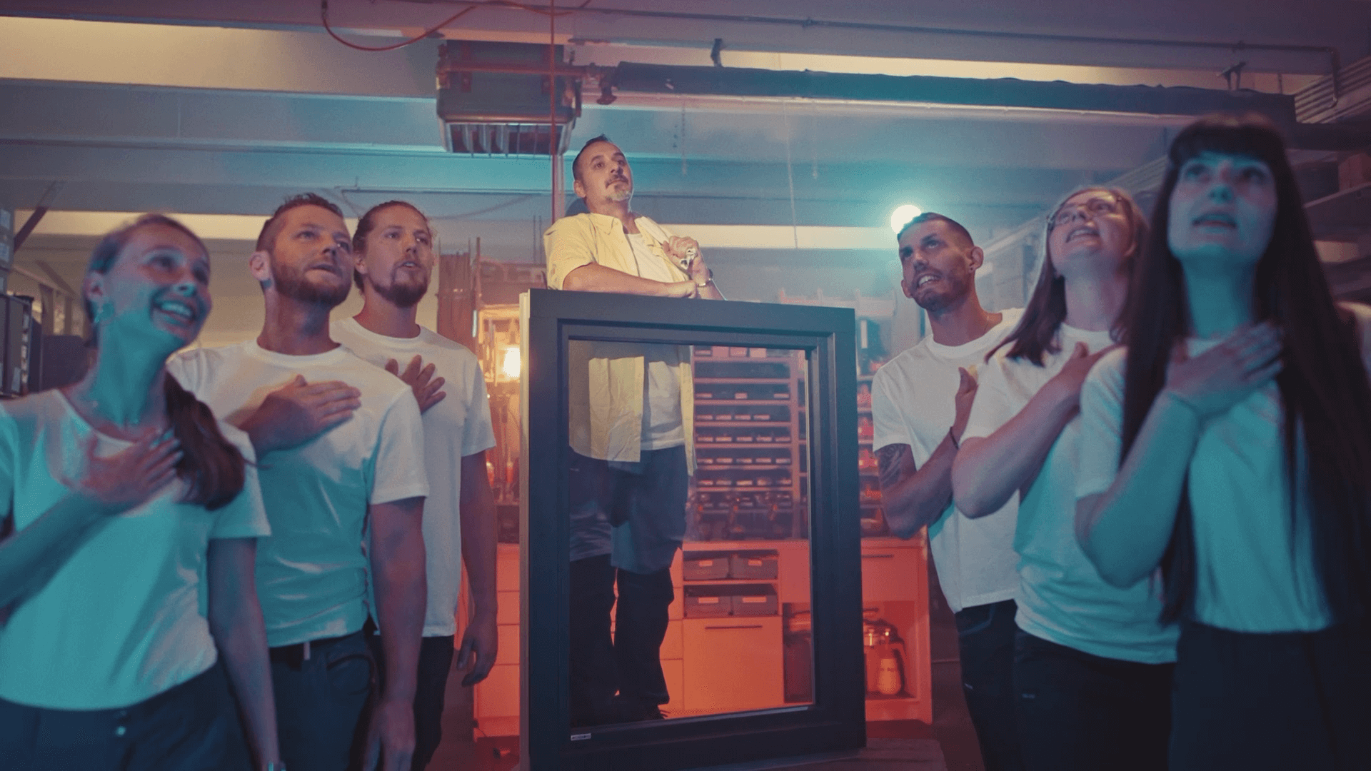 Tomorrow-Brands-REKORD-Fenster-Kampagne-Das-Fenster-von-hier-2023-14